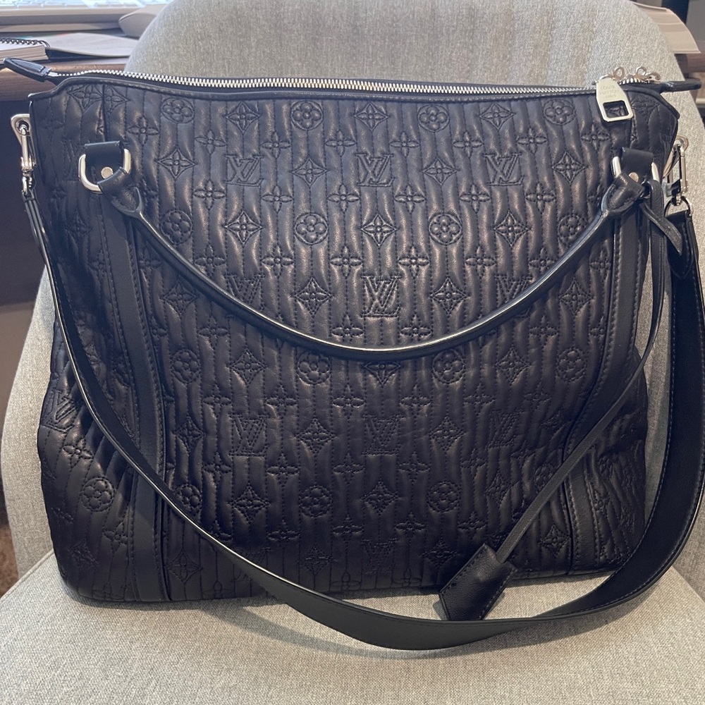 Louis Vuitton Monogram Antheia Ixia MM